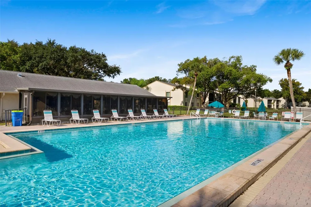 1423 PINE GLEN LANE #C1 Tarpon Springs, FL 34688