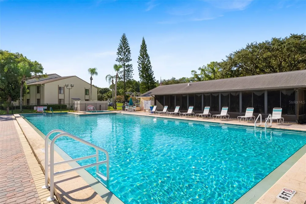 1423 PINE GLEN LANE #C1 Tarpon Springs, FL 34688