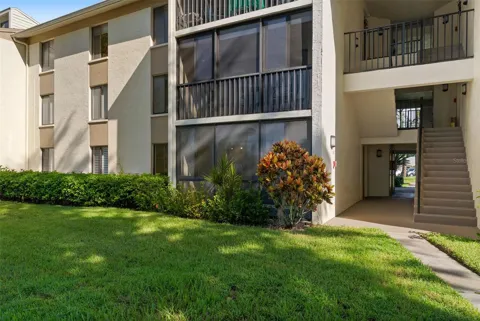 1423 PINE GLEN LANE #C1