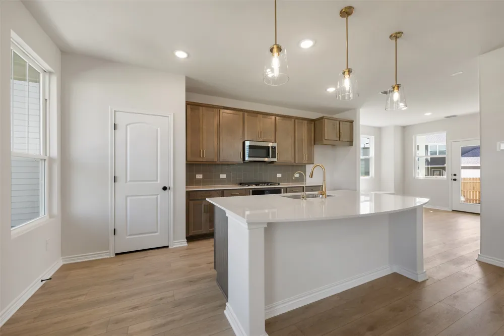 437 Carr Drive Liberty Hill, TX 78642