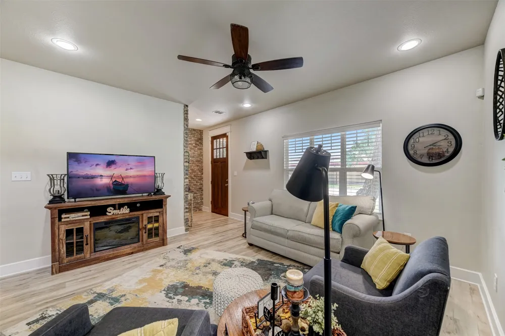 1103 Farm Street Bastrop, TX 78602