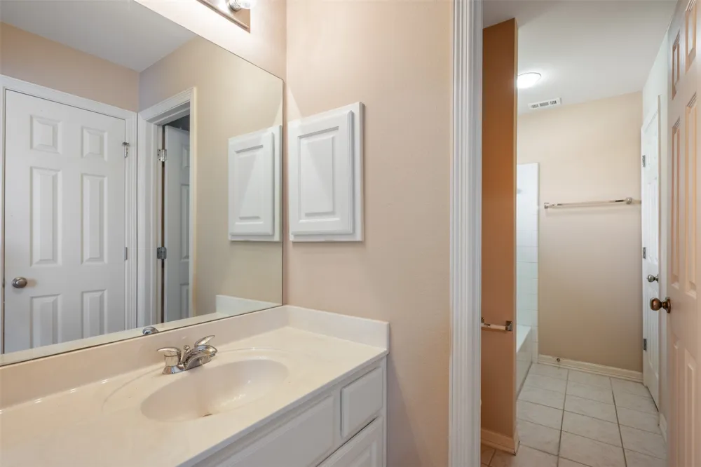 2238 Fernspring Drive Round Rock, TX 78665