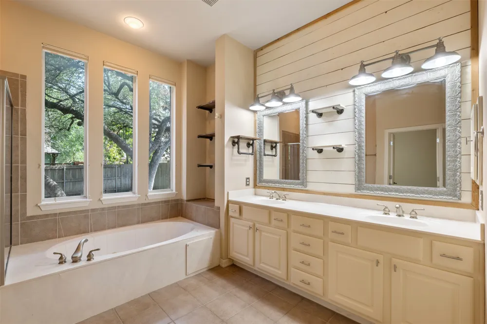 2238 Fernspring Drive Round Rock, TX 78665
