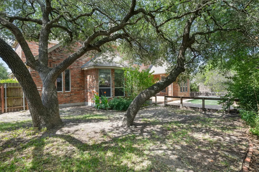 2238 Fernspring Drive Round Rock, TX 78665