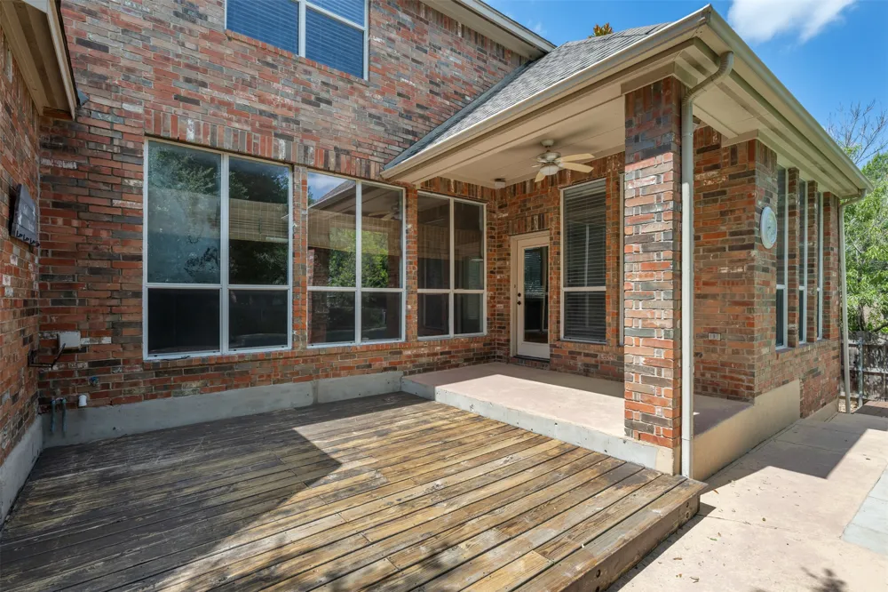 2238 Fernspring Drive Round Rock, TX 78665