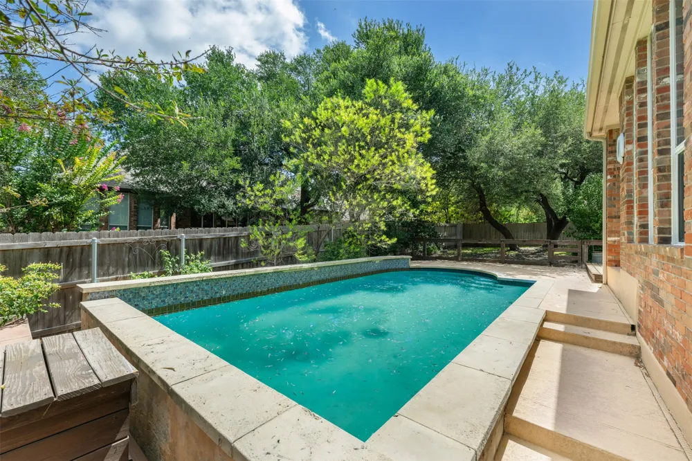 2238 Fernspring Drive Round Rock, TX 78665