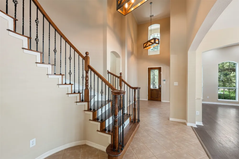 2238 Fernspring Drive Round Rock, TX 78665