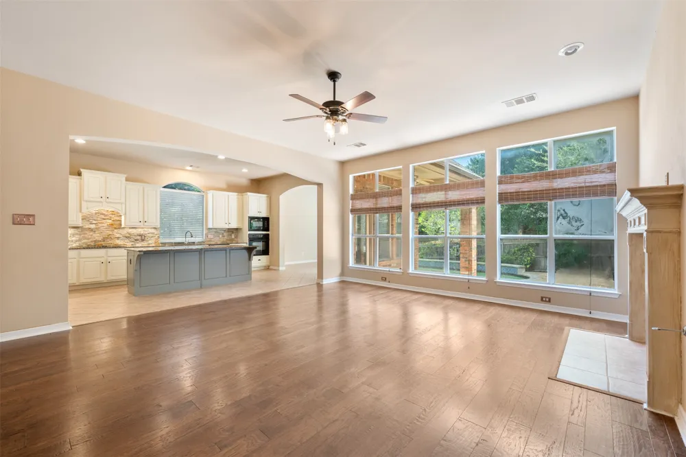 2238 Fernspring Drive Round Rock, TX 78665