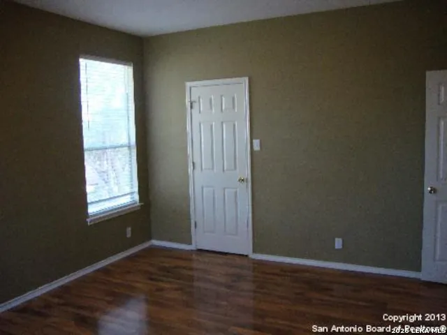 13726 Riverbank Helotes, TX 78023