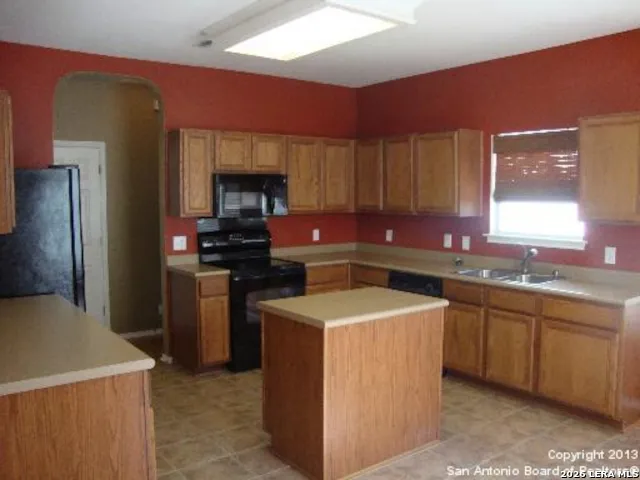 13726 Riverbank Helotes, TX 78023