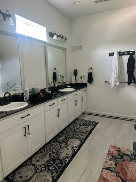 703 E Oates Road Garland, TX 75043