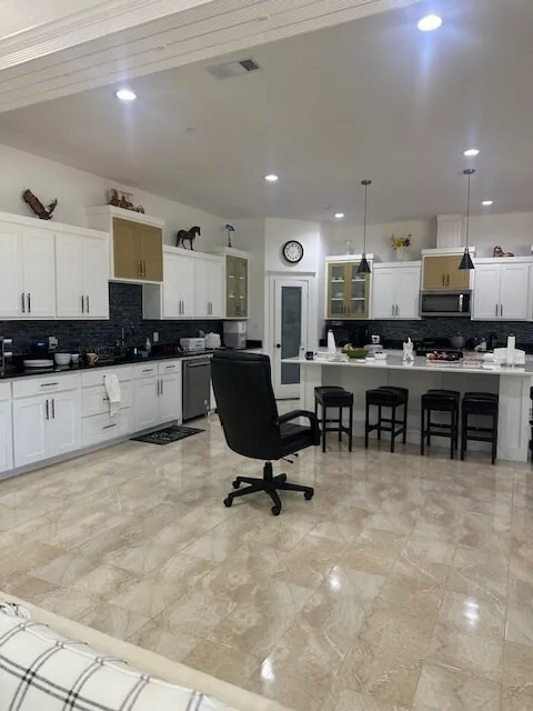 703 E Oates Road Garland, TX 75043
