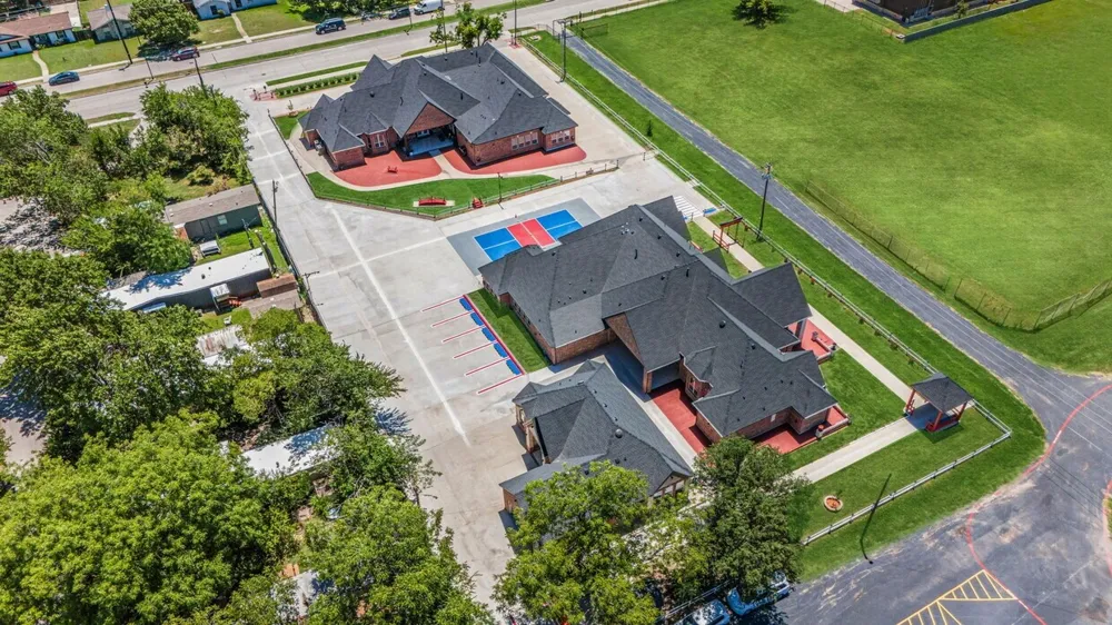 703 E Oates Road Garland, TX 75043