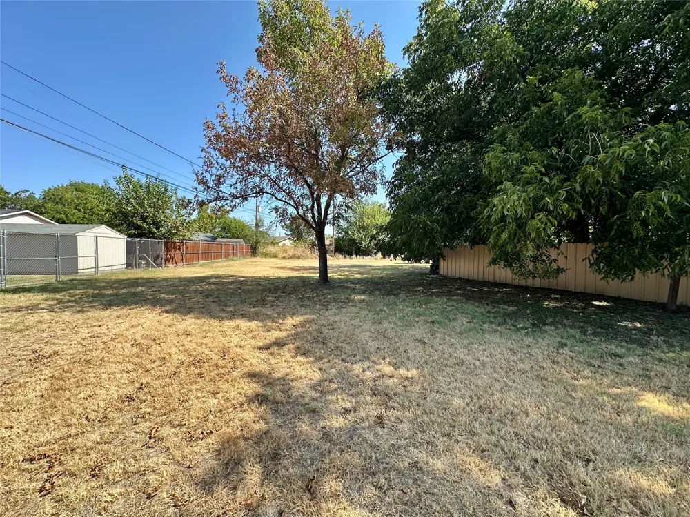 102 Mockingbird Circle Early, TX 76802