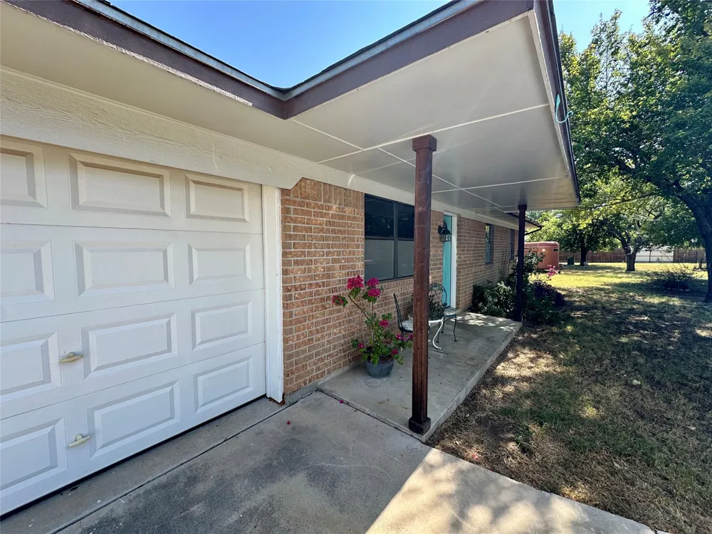 102 Mockingbird Circle Early, TX 76802