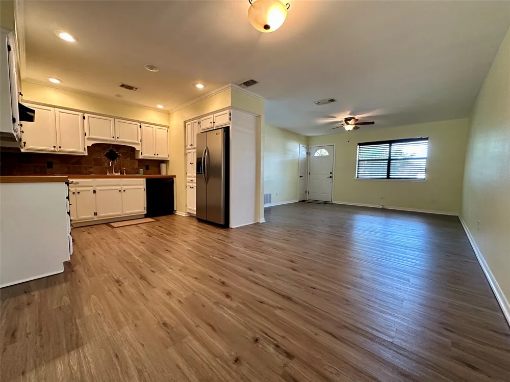 102 Mockingbird Circle Early, TX 76802