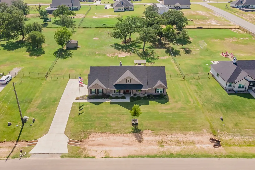 1268 County Road 4797 Springtown, TX 76082