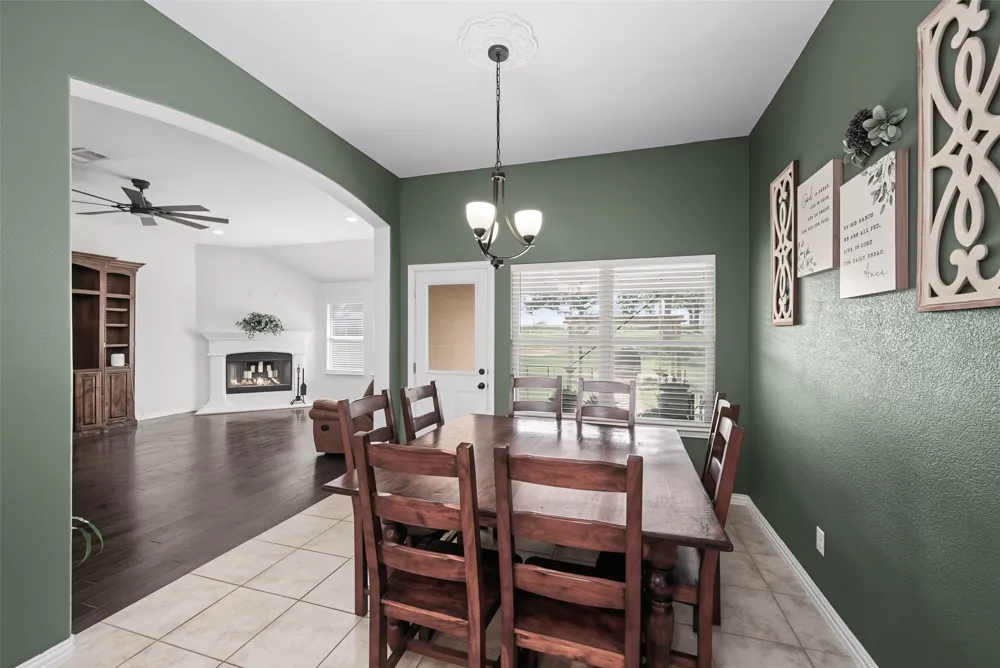 1268 County Road 4797 Springtown, TX 76082
