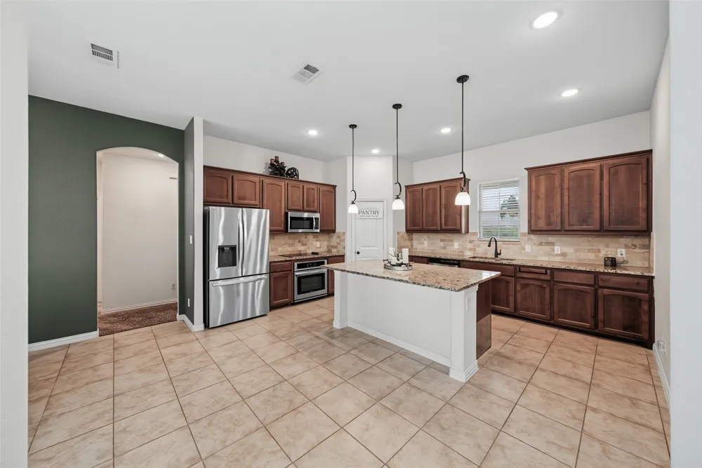 1268 County Road 4797 Springtown, TX 76082