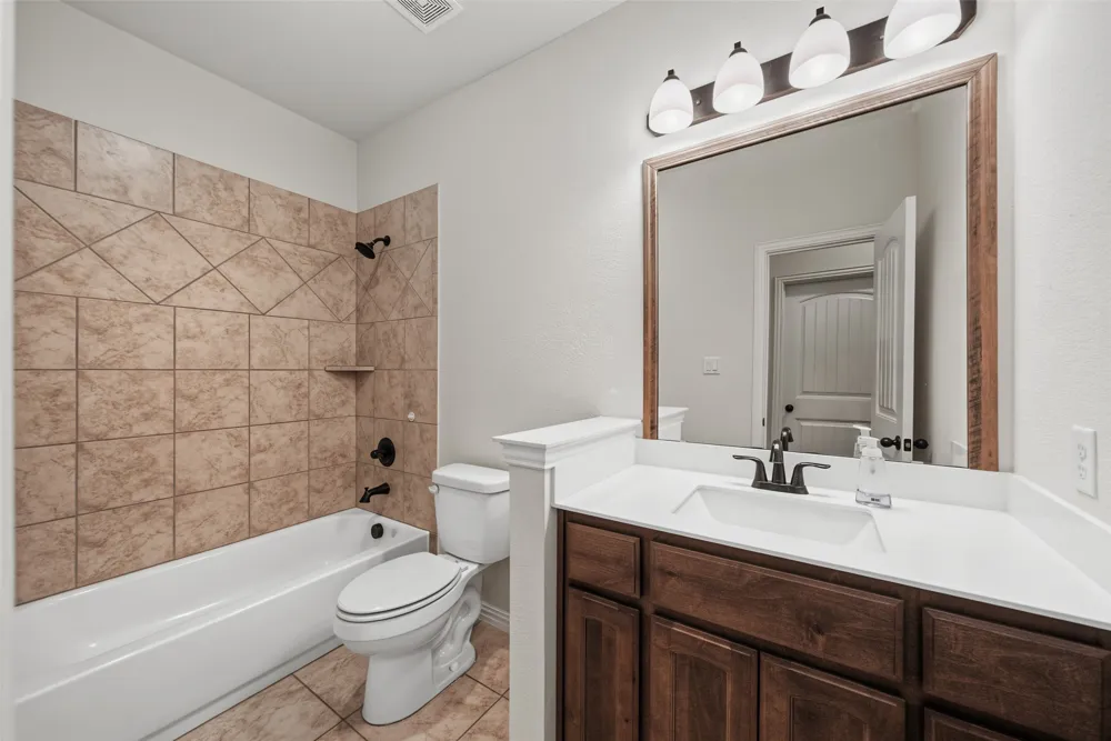 1268 County Road 4797 Springtown, TX 76082