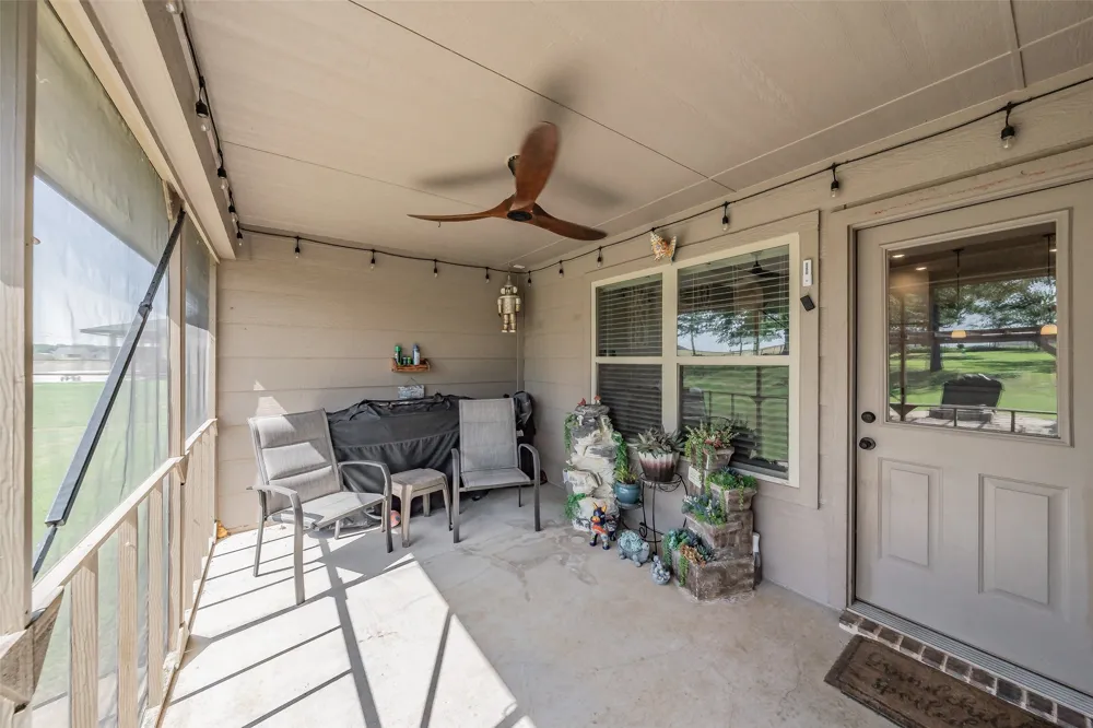 1268 County Road 4797 Springtown, TX 76082