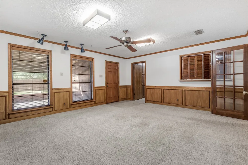 1814 Sandra Drive Sherman, TX 75092