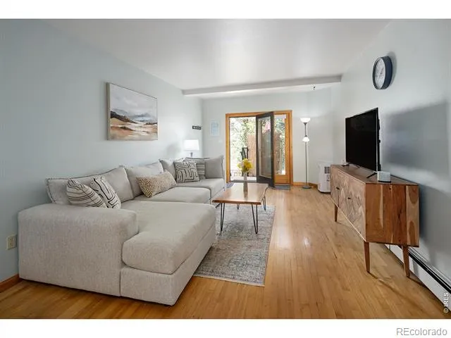 611 Cascade Avenue Boulder, CO 80302