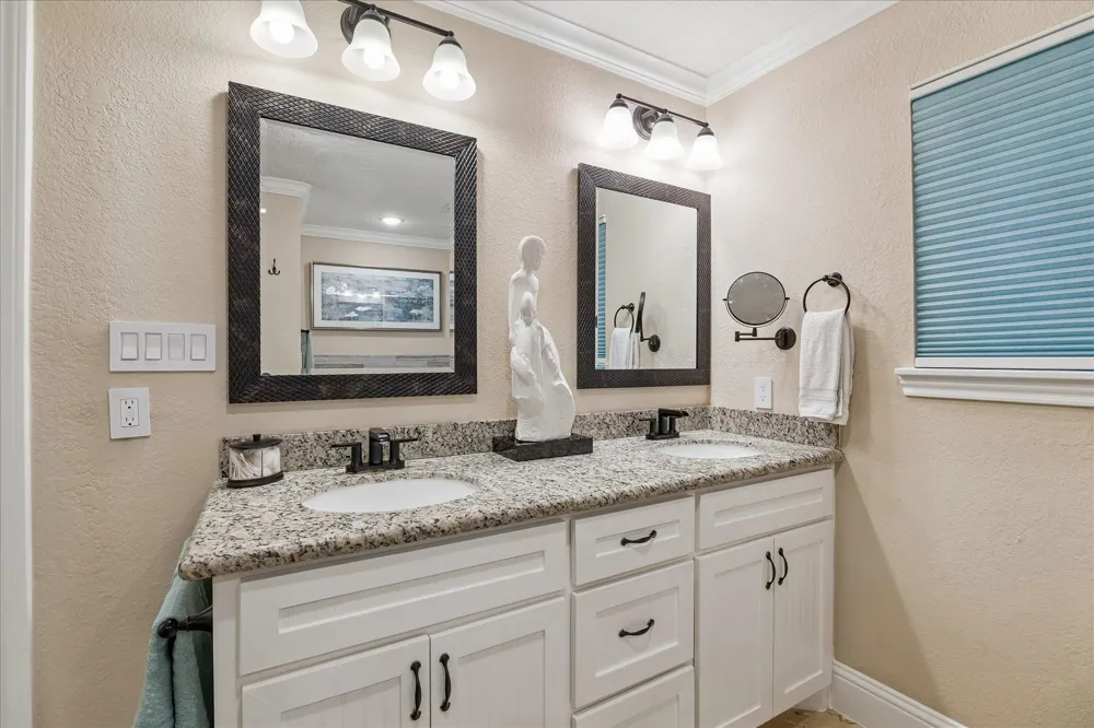 5402 Valkeith Drive Houston, TX 77096