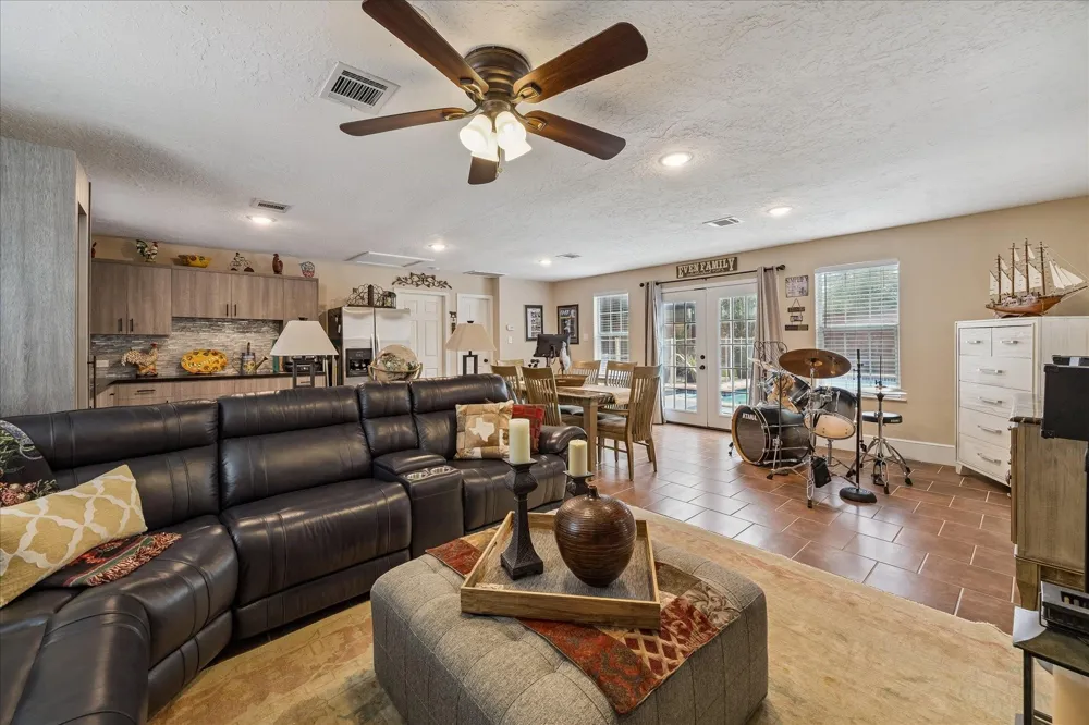 5402 Valkeith Drive Houston, TX 77096