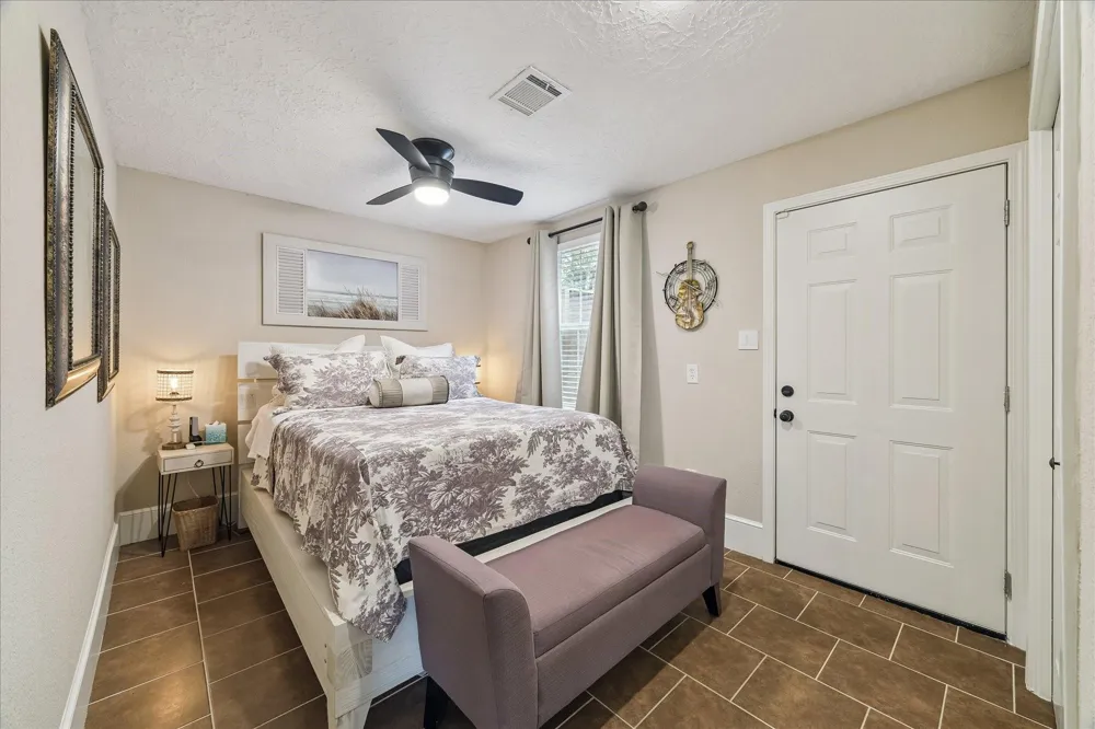 5402 Valkeith Drive Houston, TX 77096