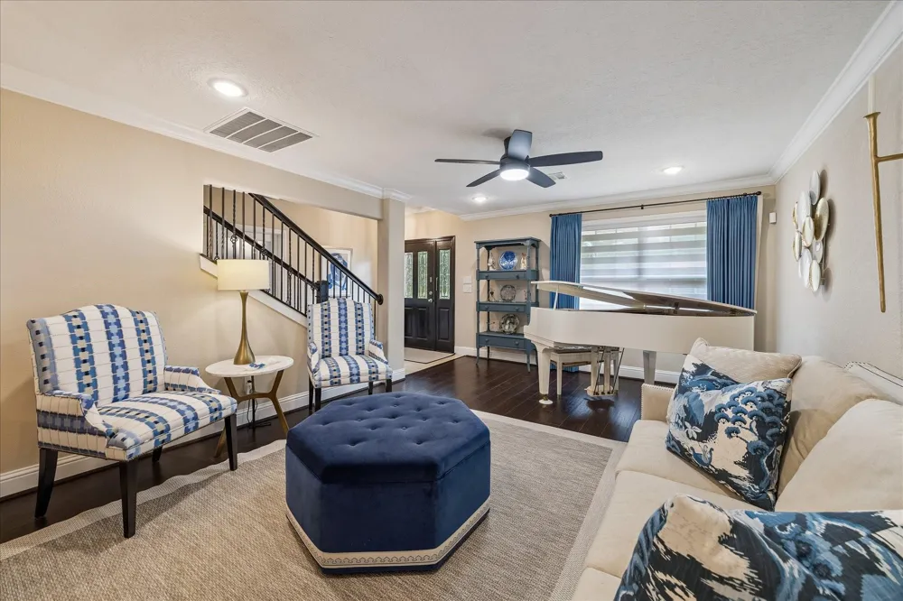 5402 Valkeith Drive Houston, TX 77096