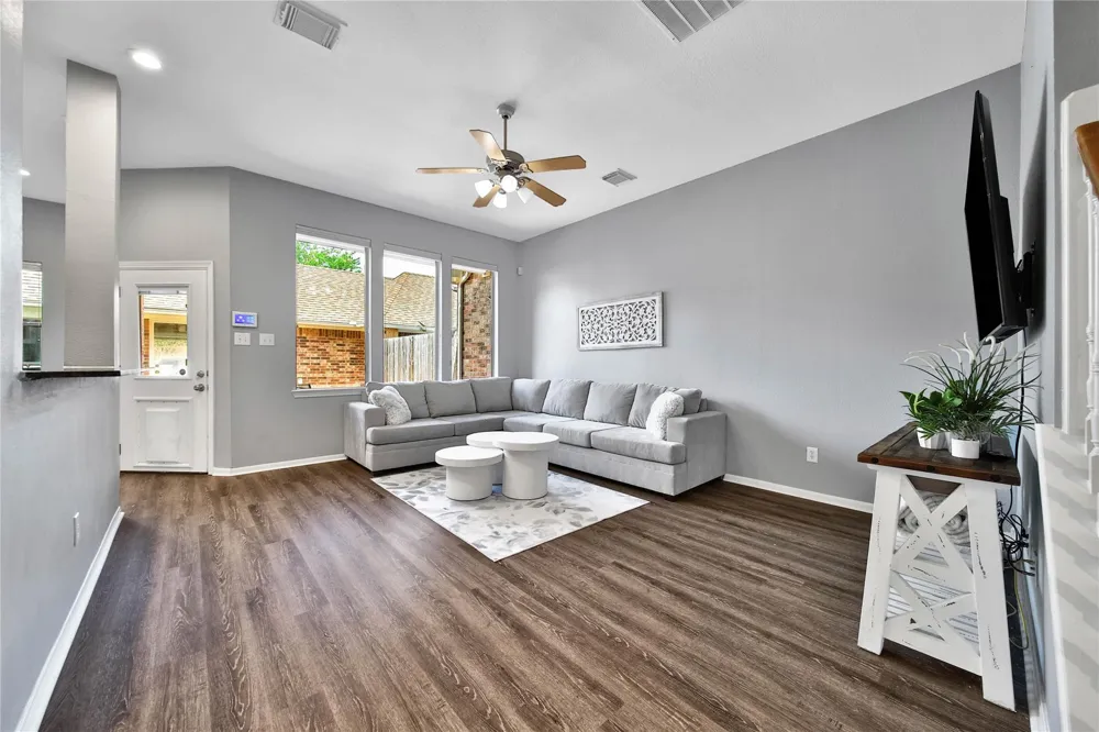 17907 Clover Hill Houston, TX 77094