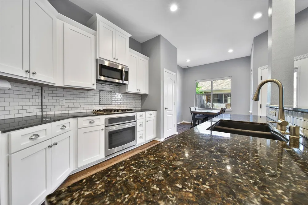 17907 Clover Hill Houston, TX 77094