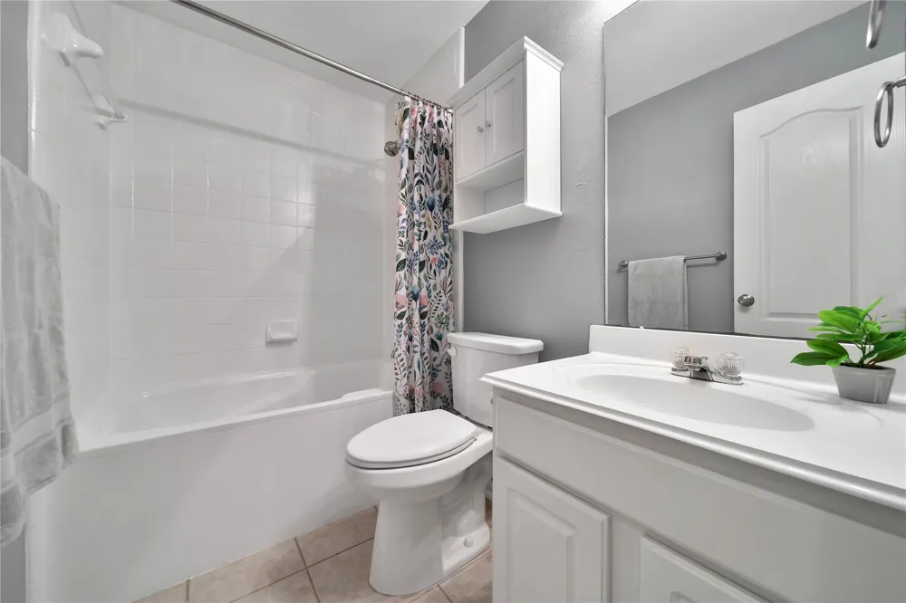17907 Clover Hill Houston, TX 77094