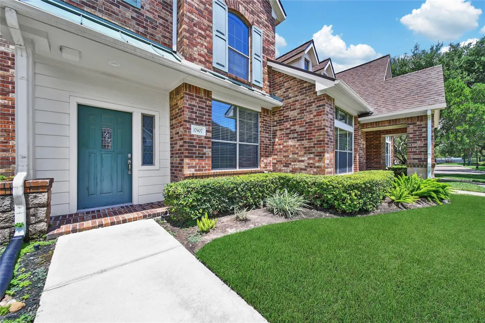 17907 Clover Hill Houston, TX 77094