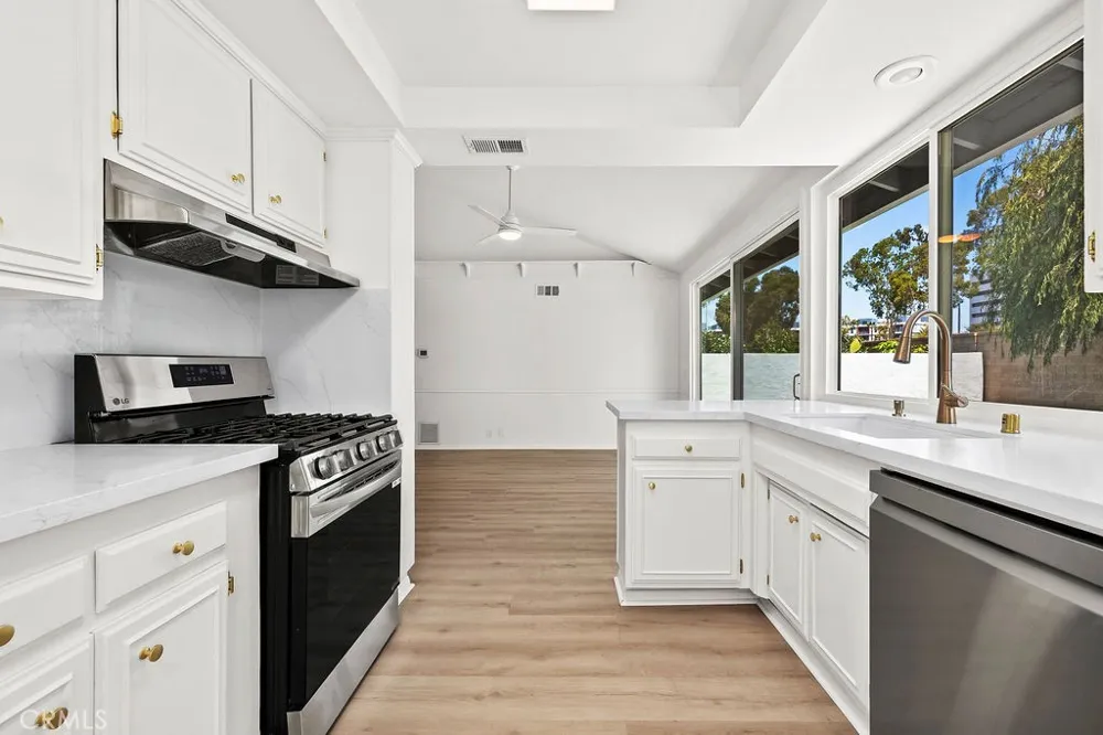 3805 Alder Santa Ana, CA 92707