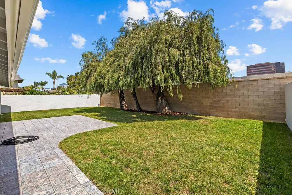 3805 Alder Santa Ana, CA 92707