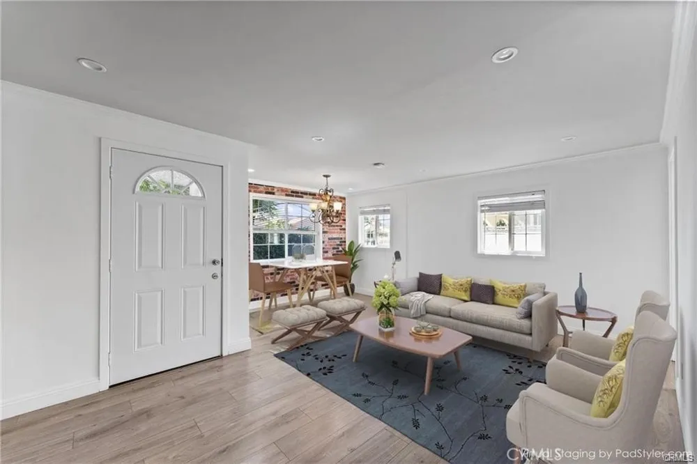 10031 San Antonio South Gate, CA 90280