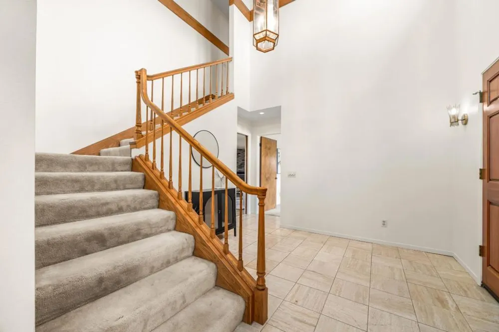 913 Acorn Way Watsonville, CA 95076