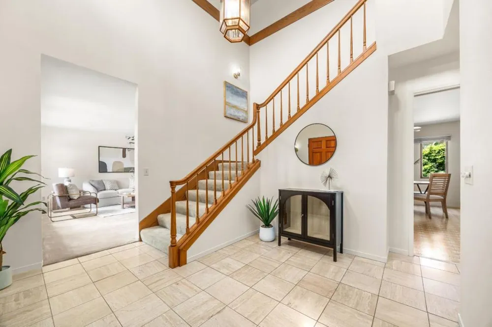 913 Acorn Way Watsonville, CA 95076
