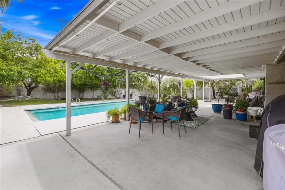 69375 Nilda Drive Cathedral City, CA 92234