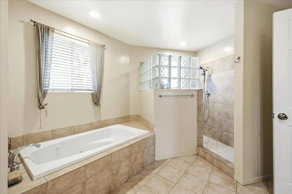 69375 Nilda Drive Cathedral City, CA 92234