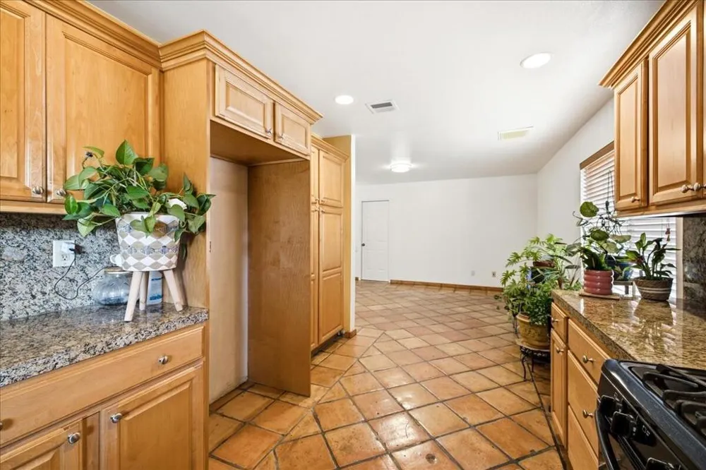 69375 Nilda Drive Cathedral City, CA 92234