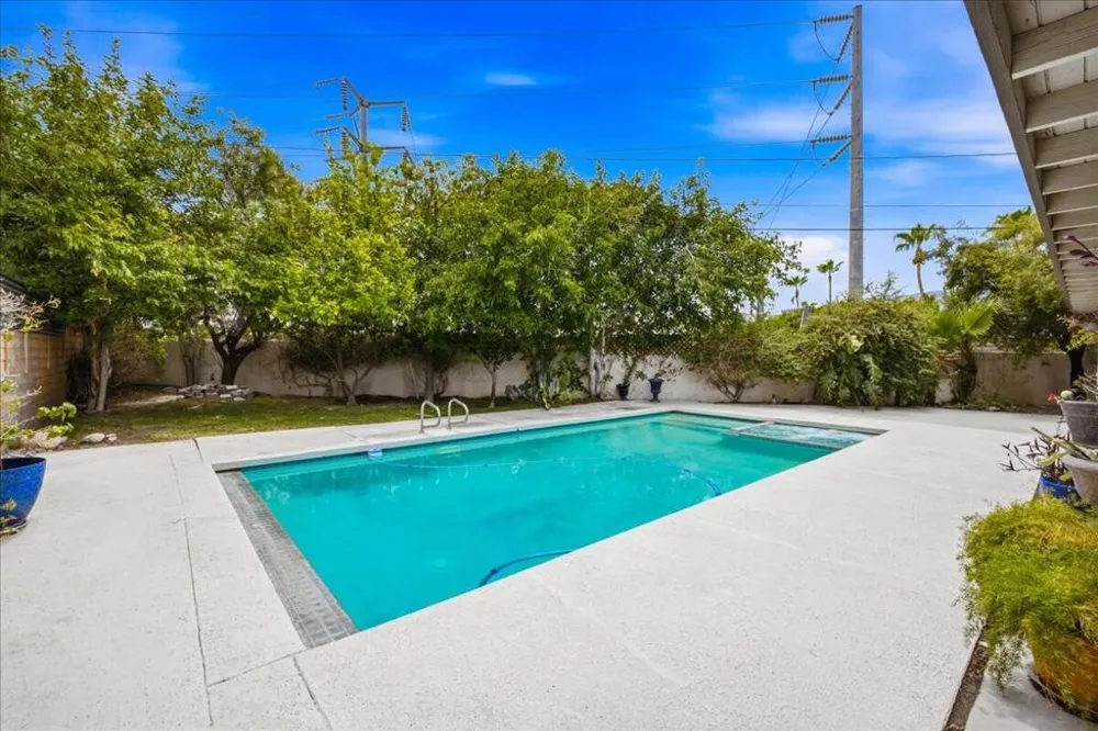 69375 Nilda Drive Cathedral City, CA 92234