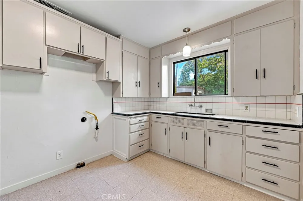 209 E 18th Merced, CA 95340
