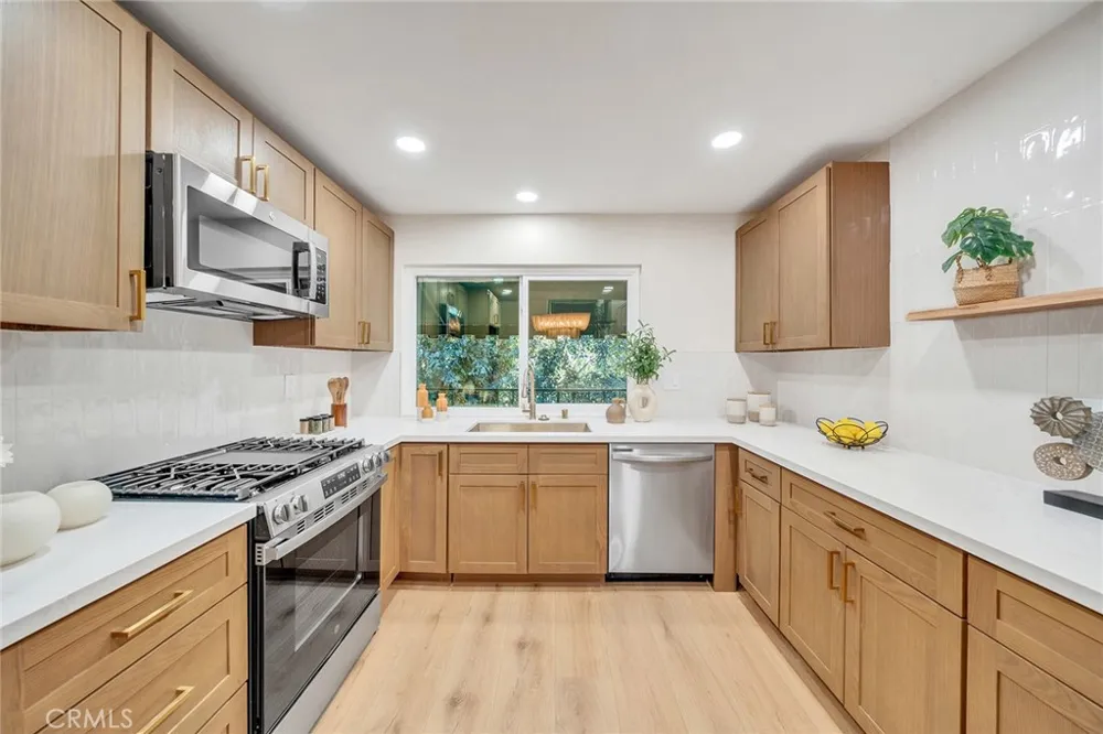 1821 Vista Del Oro Fullerton, CA 92831