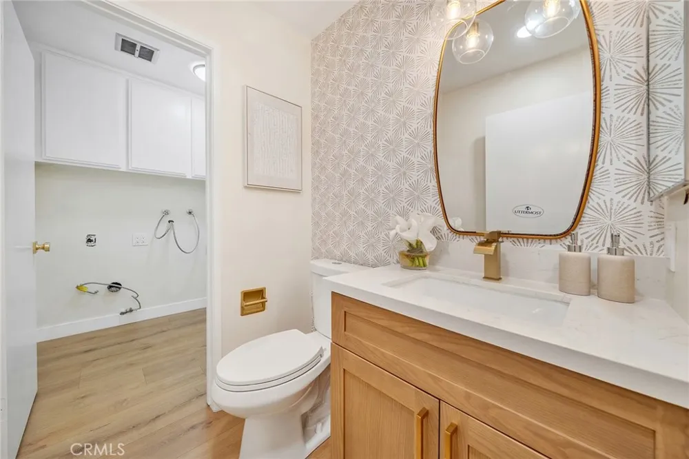 1821 Vista Del Oro Fullerton, CA 92831