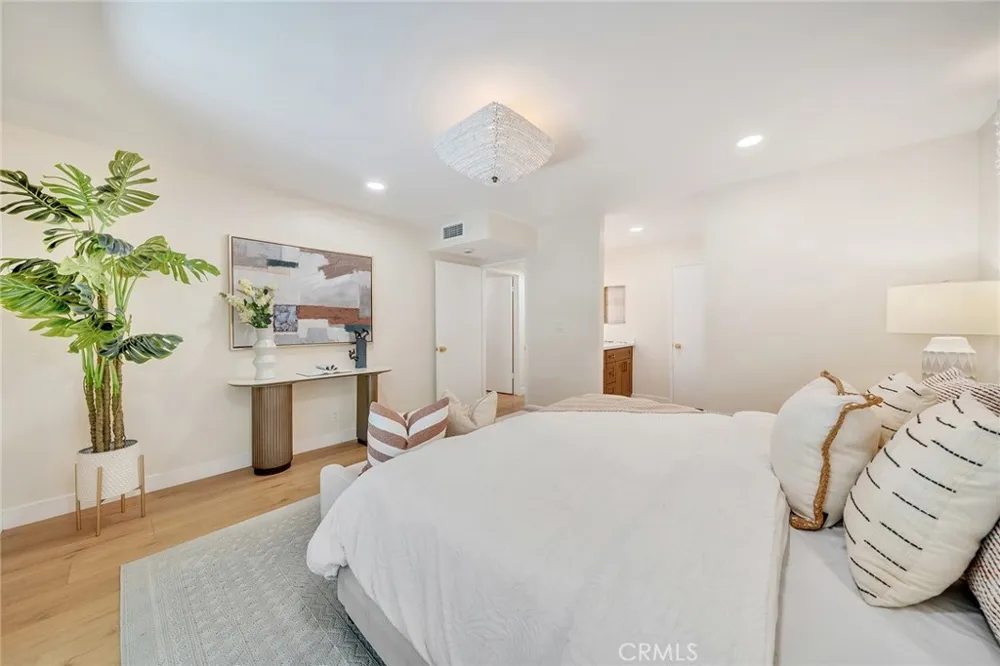 1821 Vista Del Oro Fullerton, CA 92831