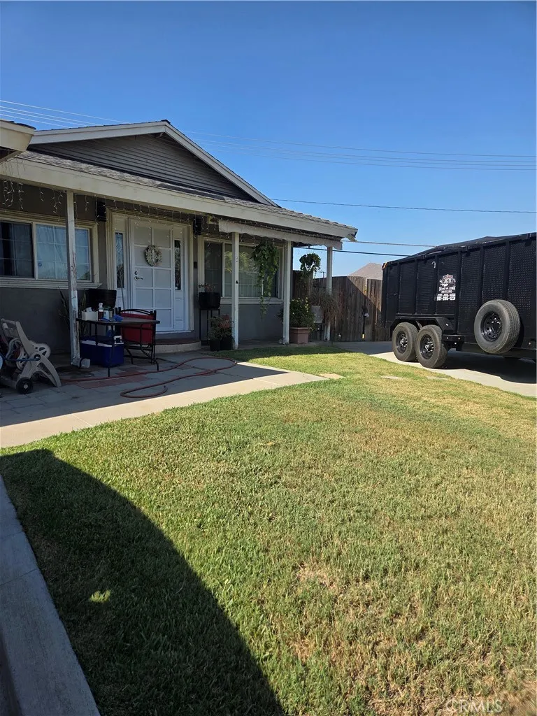 6091 Bonhill Riverside, CA 92509