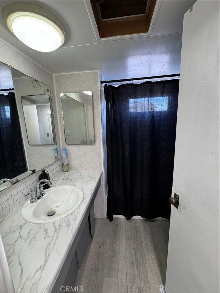 22325 US HWY 18 Apple Valley, CA 92307